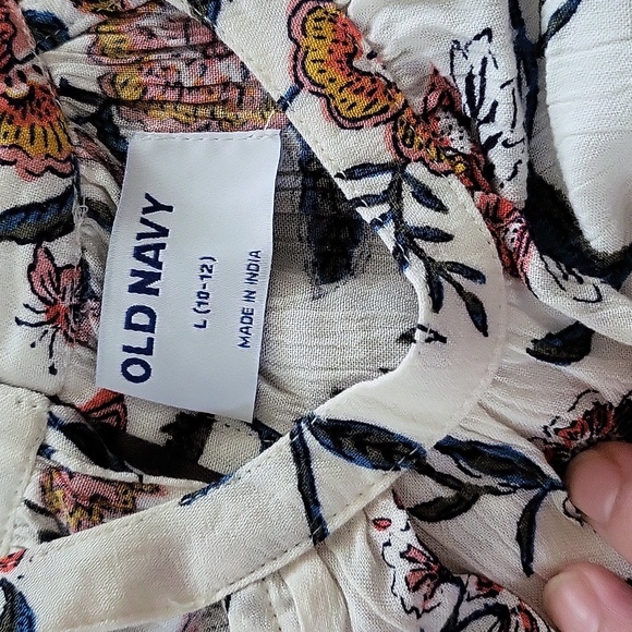 Old Navy Girls Summer Tops Set of 2 - Picture 5 of 6